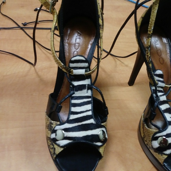 Aldo Platform Sandals - Picture 2 of 6